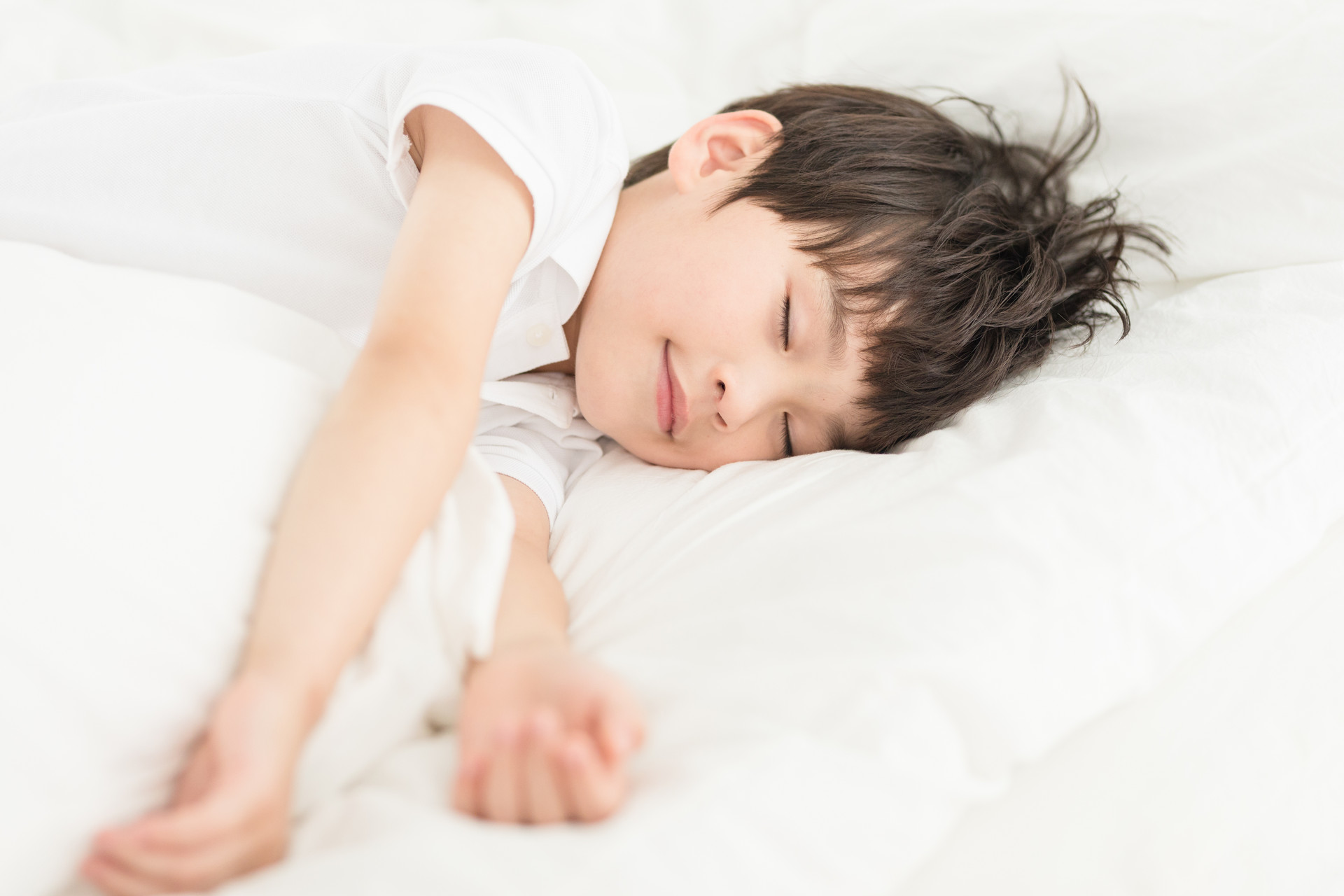 小孩子戴眼罩睡觉有影响吗
